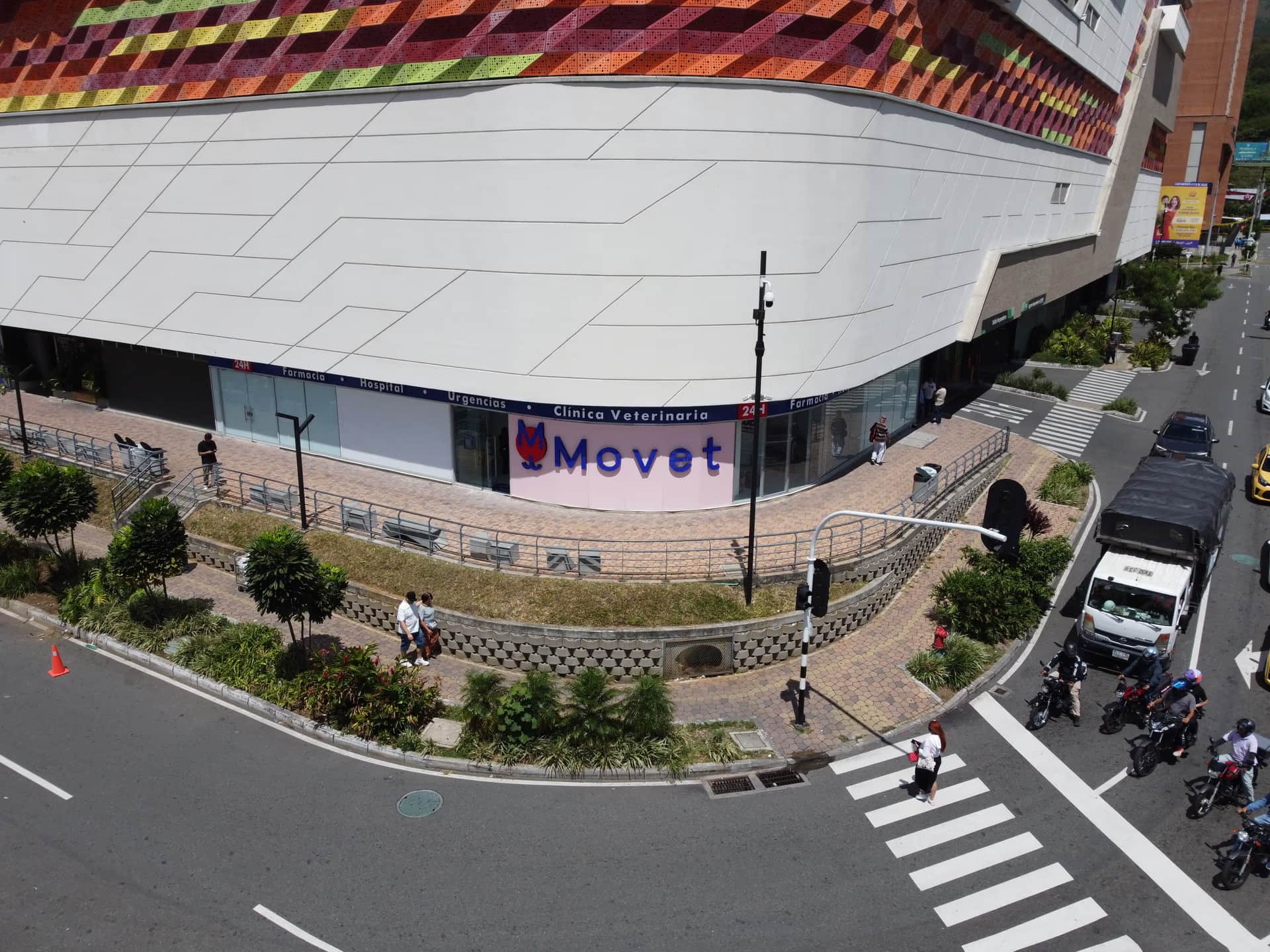 Vista aérea del sector del Centro Comercial Fabricato, en Antioquia, donde abre Movet Fabricato